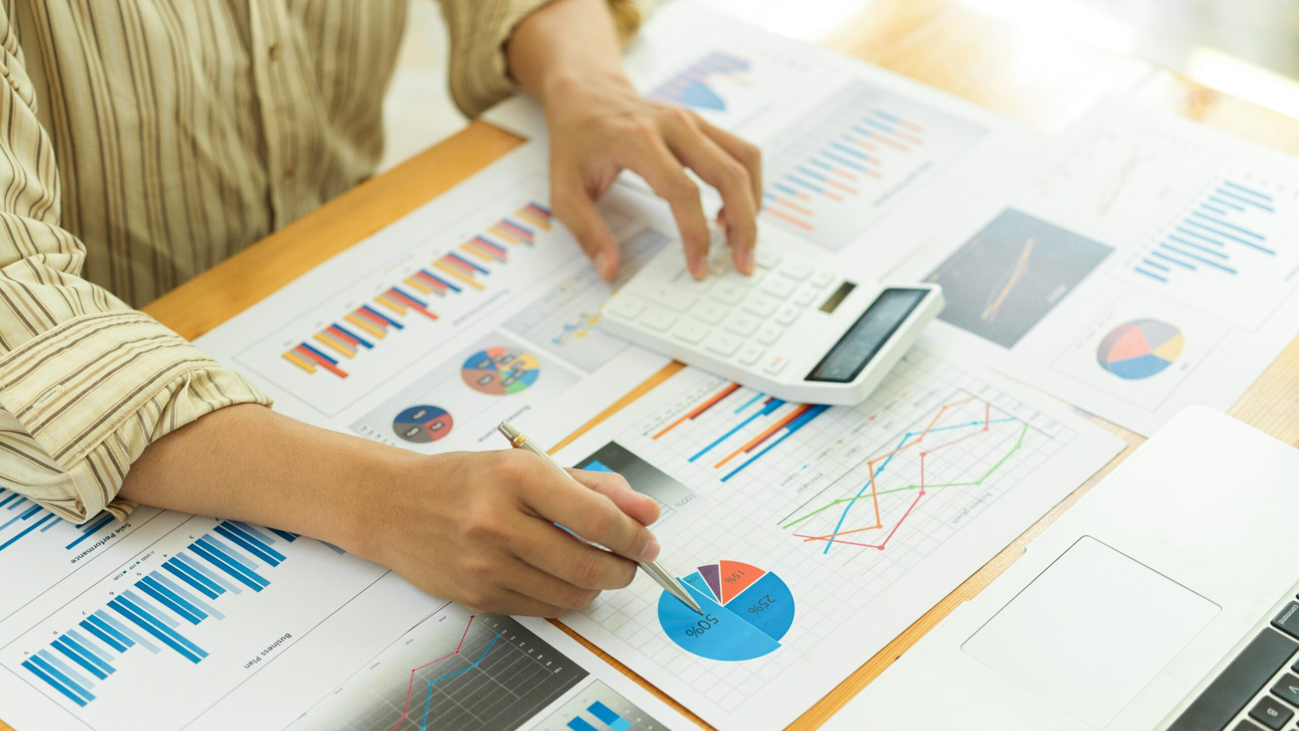 How Ordinary Investors Are Using ETFs to Build Long-Term Wealth
